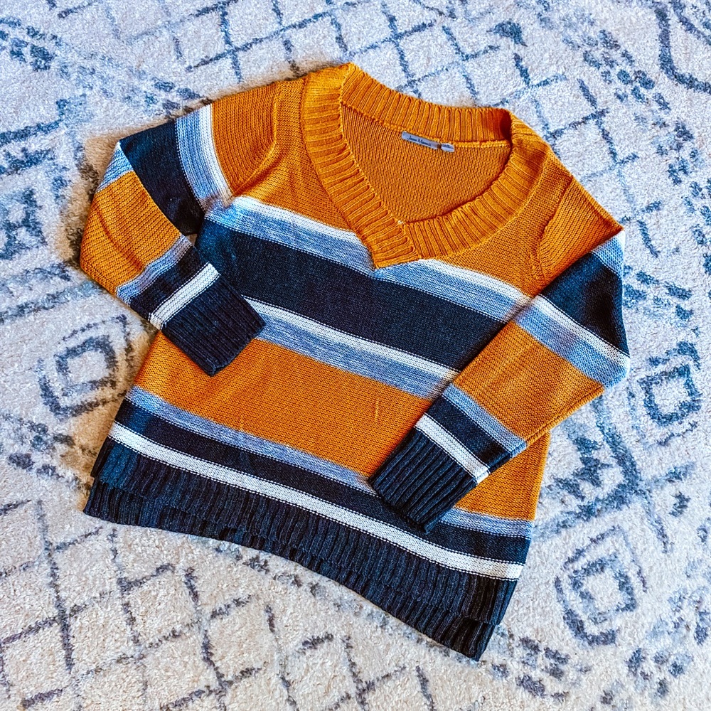 LIKE NEW Stretchy Striped Gold/Mustard/Black Deep V-Neck Sweater